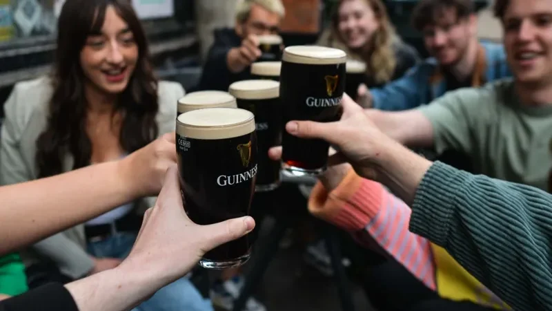 Beber é um modo de vida na Irlanda. Um aviso pode mudar isso?