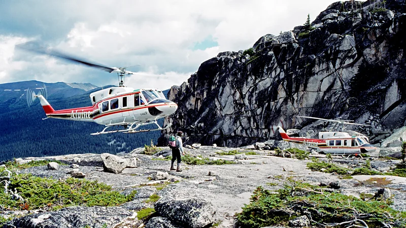 As montanhas canadenses onde nasceu a caminhada em helicóptero