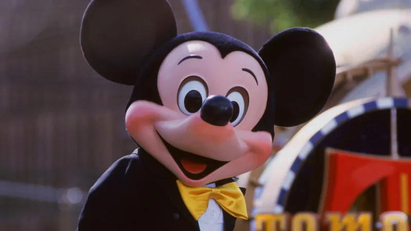 A OpenAI fecha um acordo de US$ 1 bilhão para trazer personagens da Disney para o ChatGPT e Sora