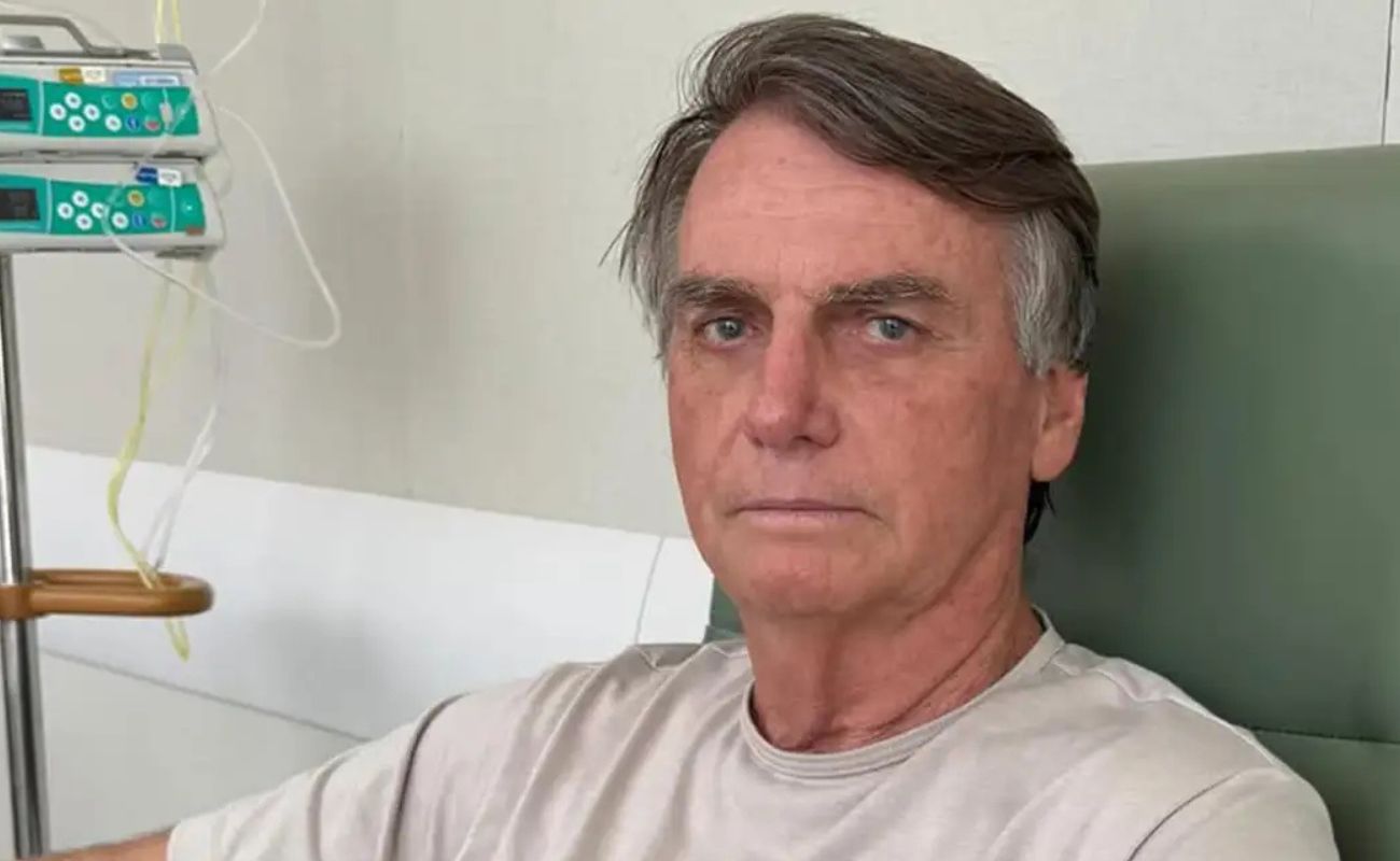 Bolsonaro volta ao centro cirúrgico
