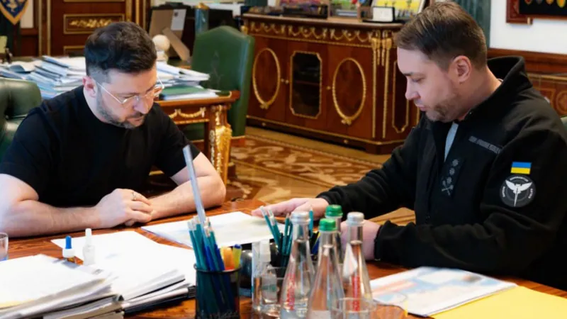 Zelensky nomeia chefe de espião para chefe do gabinete presidencial após polêmica por corrupção